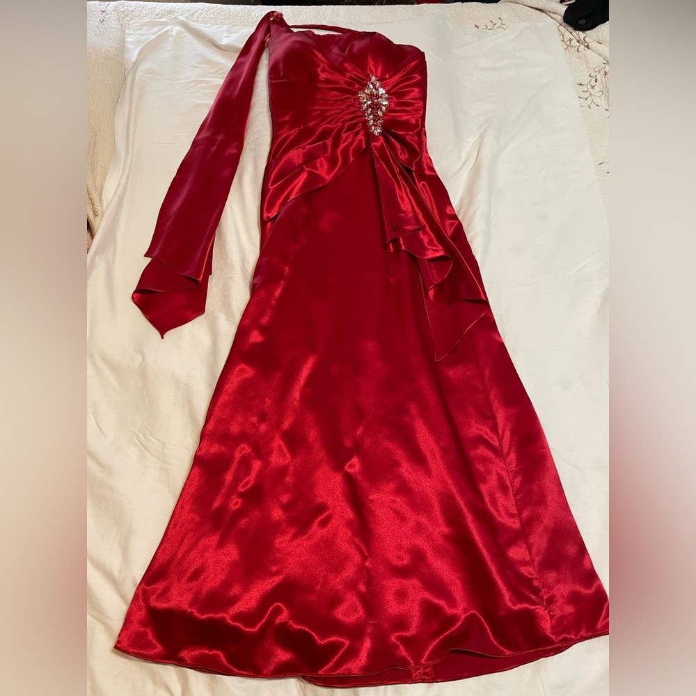 A Red dress size 8